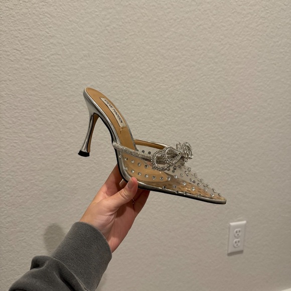 Steve Madden sparkly bow heels - Picture 6 of 12